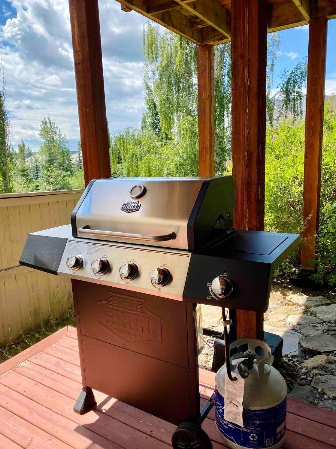 Private, Spacious, & Bright * Calgary