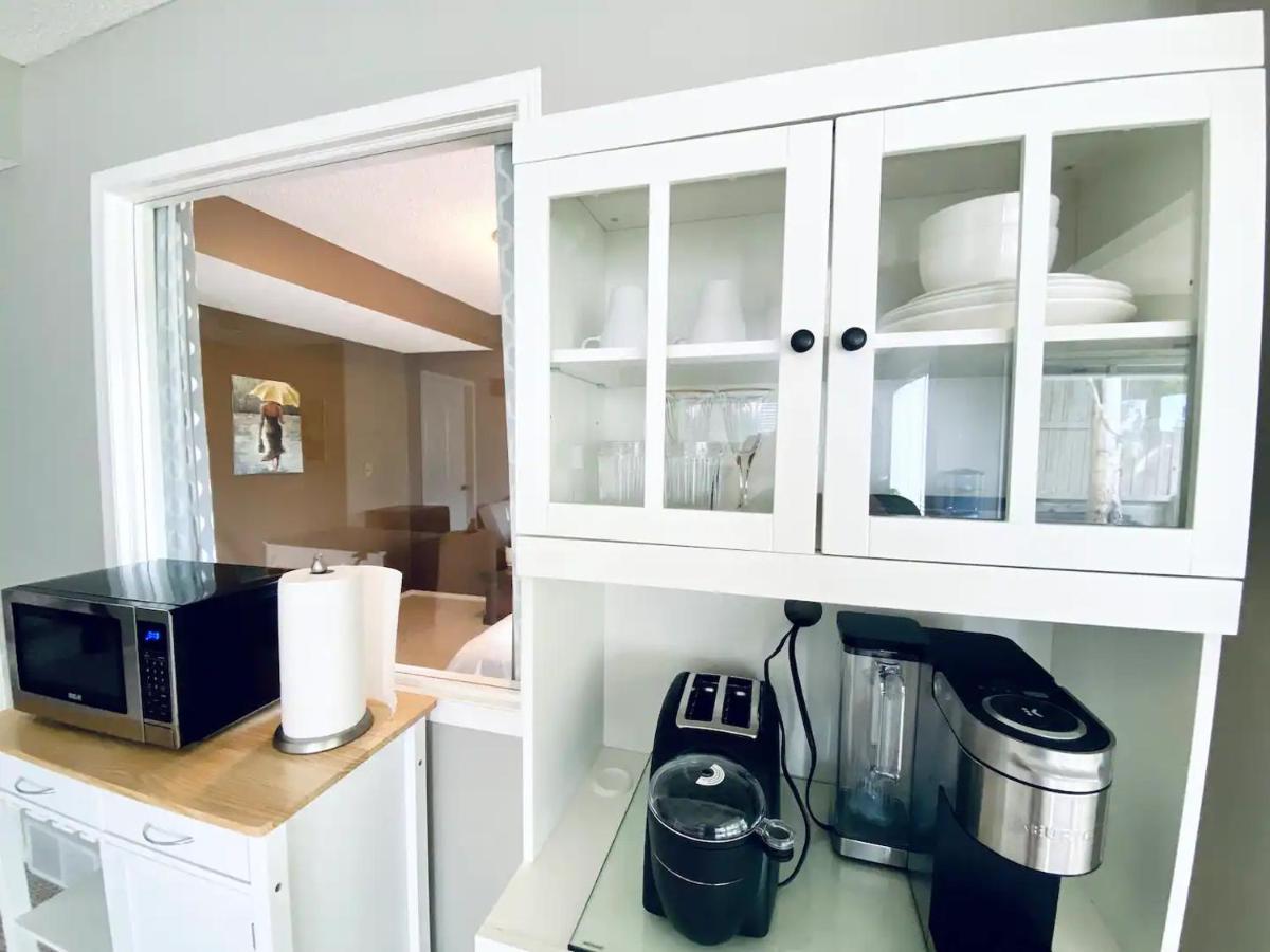 Private, Spacious, & Bright Calgary