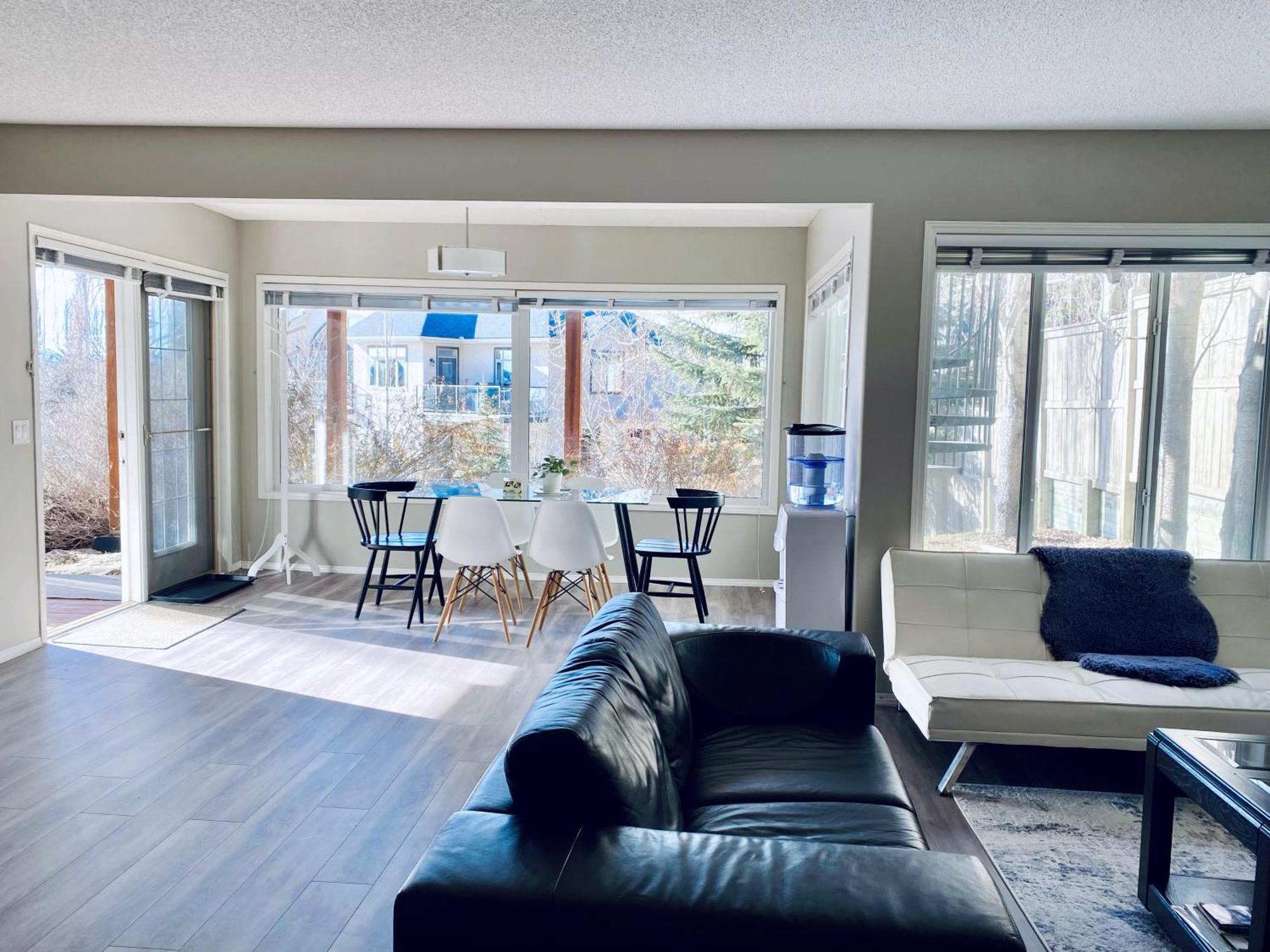 Private, Spacious, & Bright *